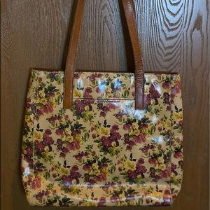 Antique rose Patricia Nash tote. Used 2 times.